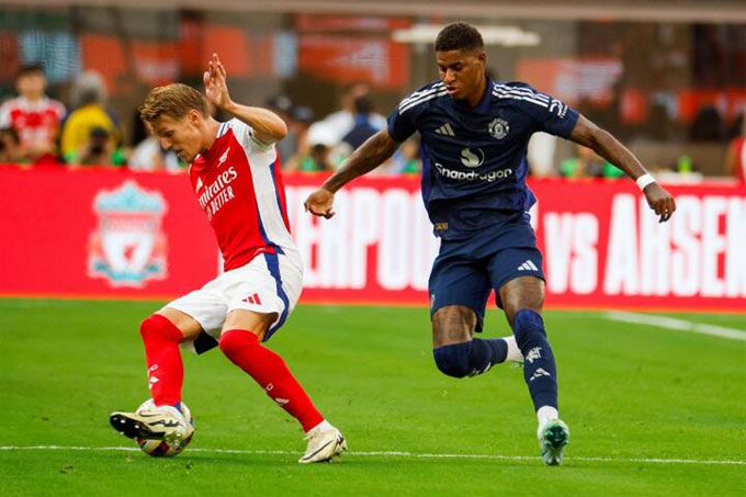 Rashford thay đổi thấy rõ nhờ 'hiệu ứng' Van Nistelrooy