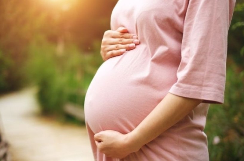 Mang bầu 8 tháng phát hiện chồng ngoại tình, cô vợ có pha trả thù đỉnh cao...