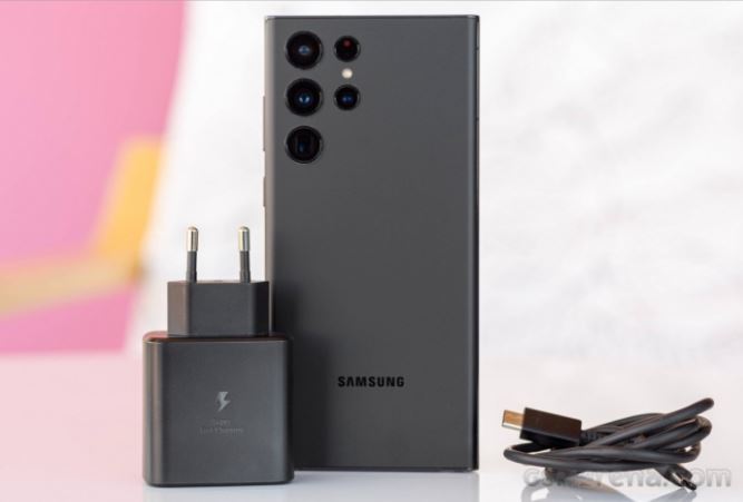 Đây là chiếc Galaxy S Ultra rẻ nhất Việt Nam, cấu hình cực chất, giá rẻ hơn iPhone 13 vẫn có camera 108MP