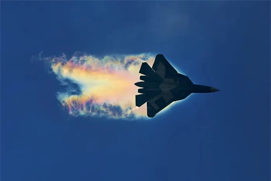 suc manh dang gom cua su-57 phien ban nang cap nga trien khai o ukraine hinh anh 1