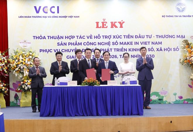 Bộ TT&TT và VCCI bắt tay hỗ trợ doanh nghiệp công nghiệp số Việt Nam
