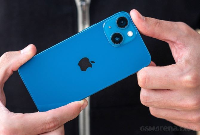Đây là iPhone màn nhỏ cuối cùng, cùng chip iPhone 13 Pro Max, máy mạnh chụp đẹp như Galaxy S24 Ultra