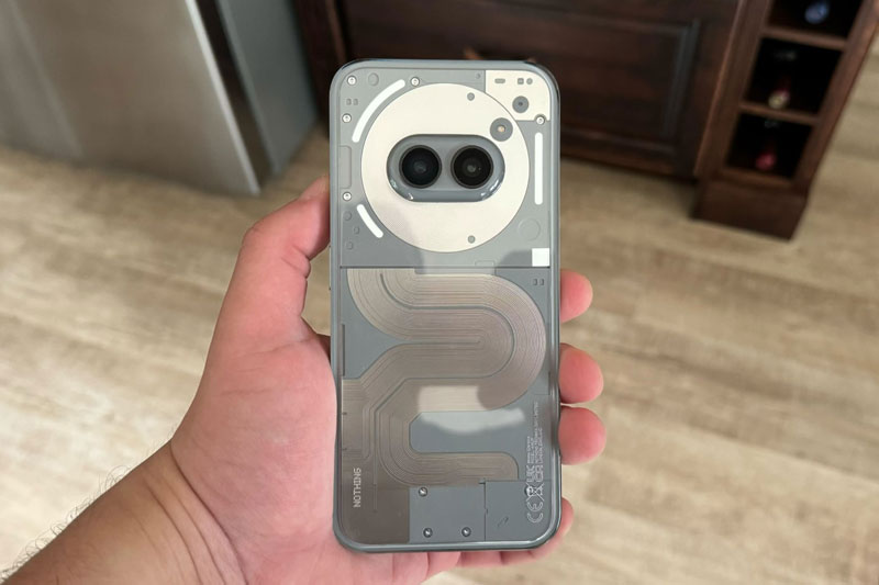 Smartphone cấu hình ‘khủng’, sạc 50W, thiết kế độc đáo, giá gần 8 triệu đồng