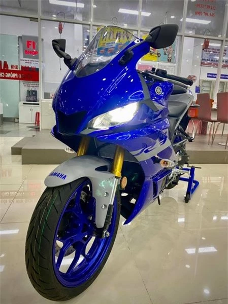 yamaha-r3-4