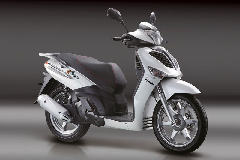 Bảng giá xe Benelli tháng 8/2024