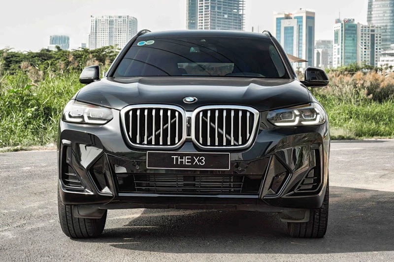 BMW X3.