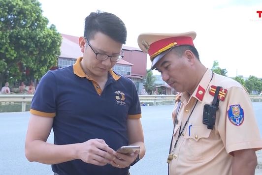 Tăng cường kiểm tra, xử lý vi pham giao thông qua ứng dụng VNeID