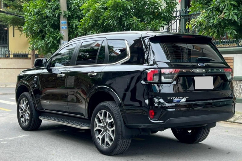 Sau 2 năm sử dụng, Ford Everest chạy lướt lên sàn xe cũ với giá không ngờ