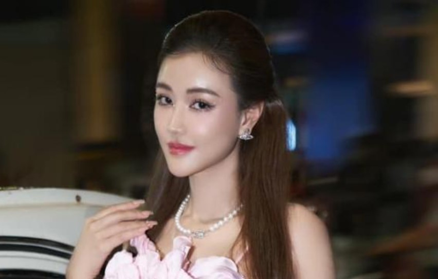 Sao nữ từng bị đồn chung bồ với Hà Hồ giờ ra sao?