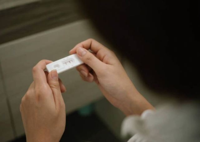 Bạn gái có bầu đòi cưới, nhưng khi mẹ tôi cho cưới cô ấy lại từ chối