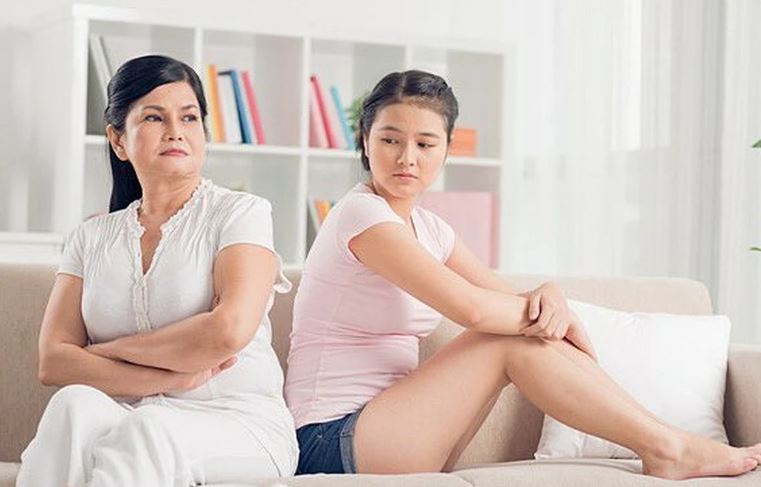 Vì lời đàm tiếu của hàng xóm, mẹ chồng giận con dâu suốt 1 tuần nay