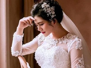 Ngày tôi tái hôn, món quà từ mẹ chồng cũ khiến tôi bật khóc