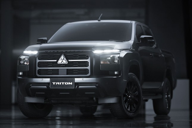 Cận cảnh Mitsubishi Triton phiên bản giới hạn vừa trình làng, giá 717 triệu đồng