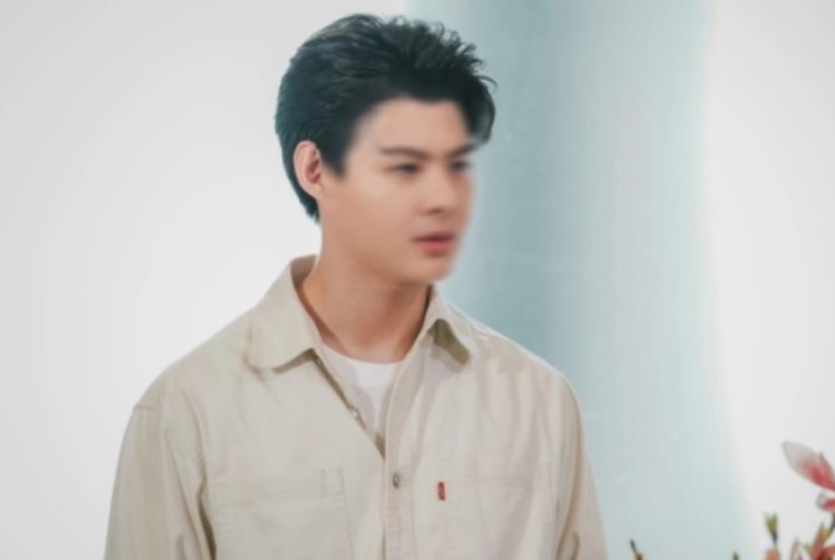 Bố đưa bạn gái về ra mắt, anh tôi đùng đùng phản đối cho tới khi nhìn thấy những con số trong tài khoản ngân hàng của cô ấy