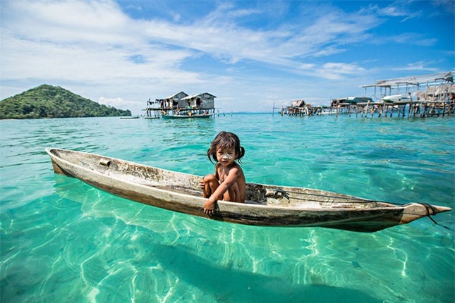 ‘Cuộc sống thiên đường’ trên biển của trẻ em bộ tộc Bajau ảnh 2