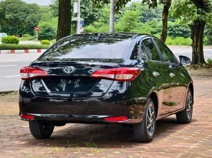 Toyota Vios 2022 chạy ‘lướt’ 2 năm tại Việt Nam rao bán với giá bao nhiêu? 508237