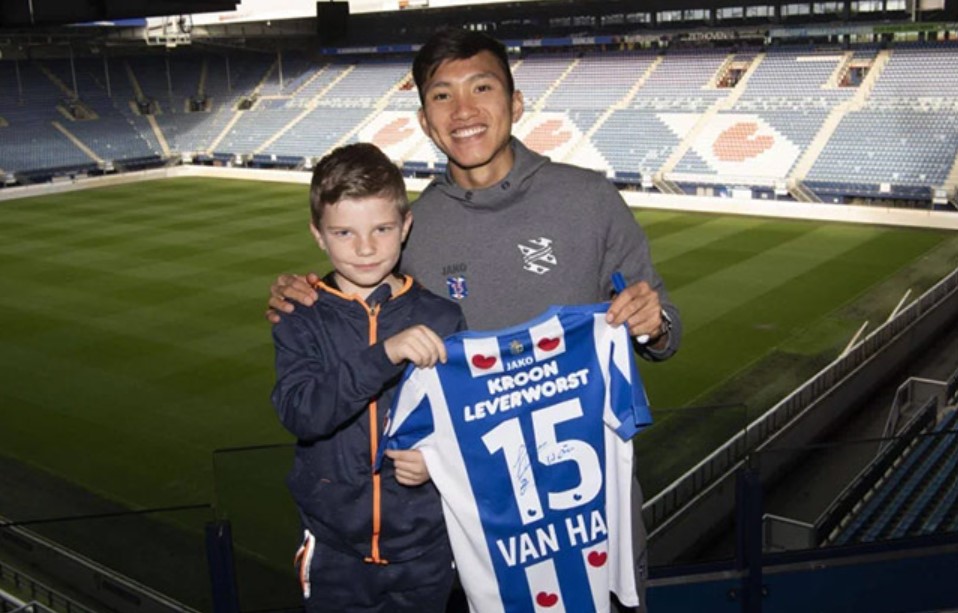 Vì sao cầu thủ Việt Nam mãi lận đận khi xuất ngoại?