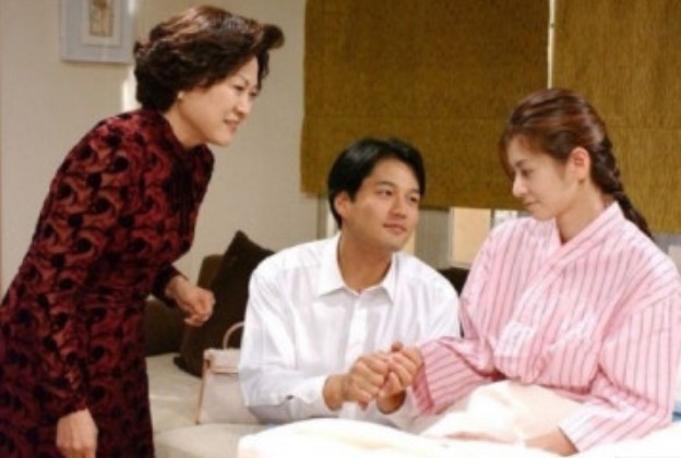 Chị dâu vừa có thai, bố mẹ tôi mừng rỡ thái quá khiến chị sợ tái mặt