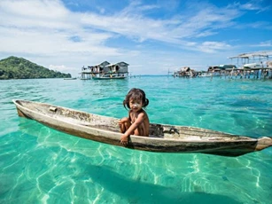 Cuộc sống thiên đường’ trên biển của trẻ em bộ tộc Bajau