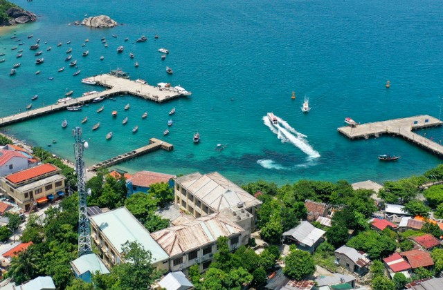 Khám phá vẻ đẹp bình yên Cù Lao Chàm