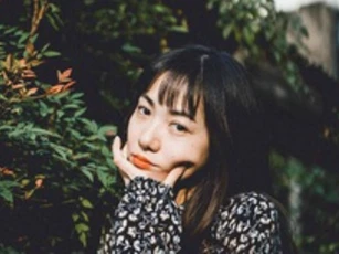 Tôi về ở cữ mới được nửa tháng mà mẹ tôi đã tìm đến gặp con rể để rồi phải ra về trong ấm ức