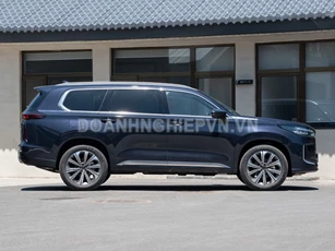 ‘Kẻ hạ sát’ Toyota Land Cruiser ra mắt: Công suất 261 mã lực, nội thất sang chảnh, giá hơn 630 triệu đồng