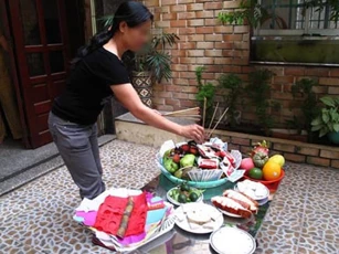 Cúng cô hồn Rằm tháng 7 tuyệt đối không được phạm những điều sau kẻo gia đạo bất an, tiền tài hao hụt