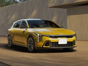 Lộ diện kiểu dáng mới của Kia K4 hatchback