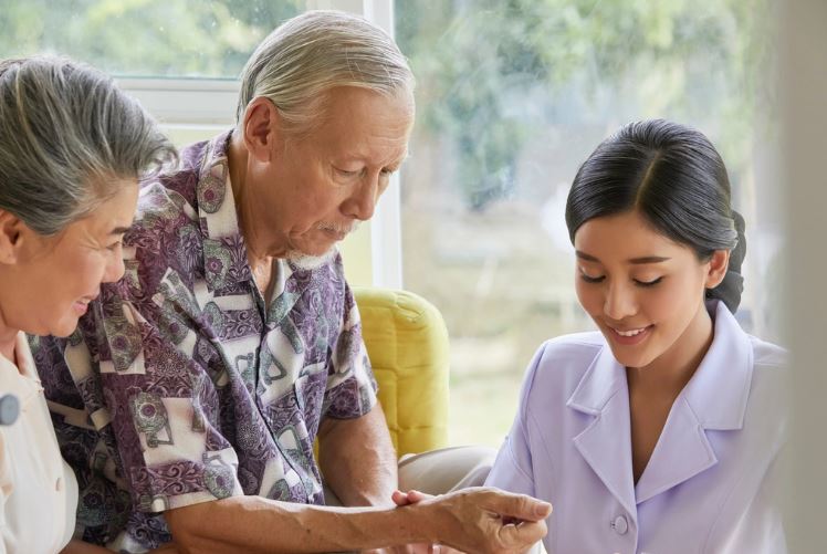 Thấy tôi phân vân chuyện đám cưới, bố đưa ra lời khuyên khiến tôi bừng tỉnh