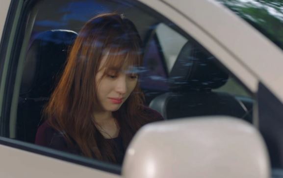 Chị dâu làm ô tô tan nát, lời của bố chồng khiến tôi uất nghẹn