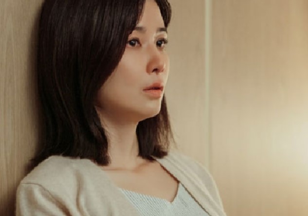 Con gái đòi về gặp bố, tôi hoảng hồn, tay chân run lẩy bẩy khi thấy cảnh tượng trước mặt