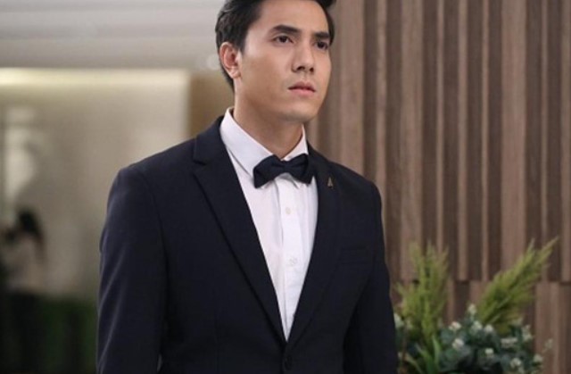 Nhìn mâm cơm ở cữ bị chia đôi, tôi giận dữ dẫn vợ con về nhà trước sự hoảng sợ của cả nhà ngoại