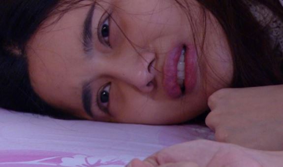 Bị ép lấy chồng già hơn tuổi bố, đêm đầu tiên nuốt nước mắt uống liền 2 viên thuốc ngủ, sáng tỉnh dậy cảm động muốn rơi nước mắt vì điều anh đã làm!