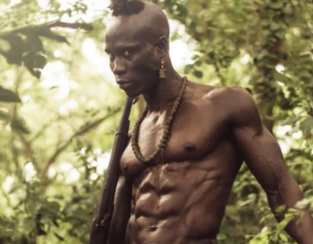 B&#xED; &#x1EA9;n b&#x1ED9; t&#x1ED9;c &#x111;&#xE0;n &#xF4;ng n&#xE0;o c&#x169;ng l&#x1EF1;c l&#x1B0;&#x1EE1;ng 8 m&#xFA;i, ph&#x1EE5; n&#x1EEF; g&#xE2;y r&#xF9;ng m&#xEC;nh khi ng&#x1ED3;i x&#x1ED5;m sinh con