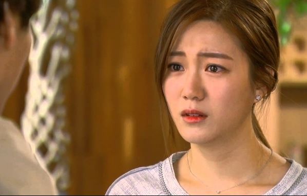 Phát hiện ra 'tiểu tam' hay vào khách sạn cùng chồng, chị vợ điếng người trước sự thật phũ phàng bởi cô gái ấy chẳng phải ai xa lạ