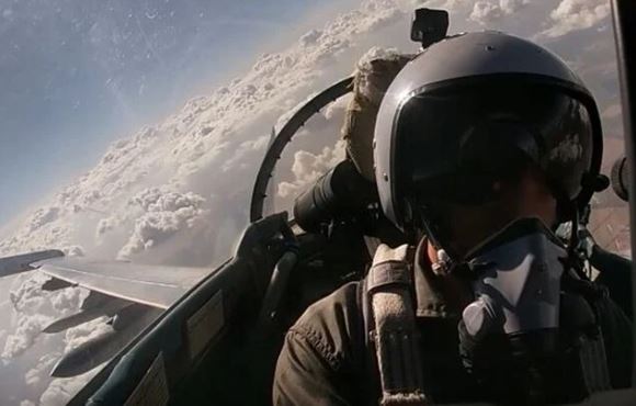 Phi công Su-35 Nga sẵn sàng đối đầu F-16 Ukraine