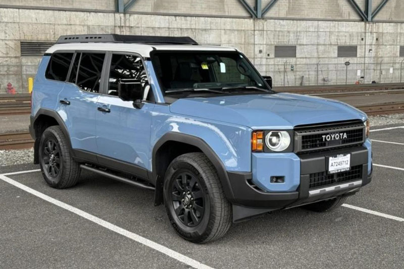 Toyota Land Cruiser Prado 2024 sẽ về Việt Nam cuối năm nay, bán chênh giá hàng trăm triệu đồng?