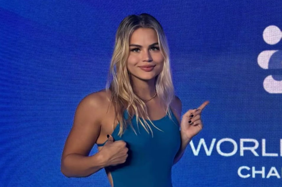 Nữ VĐV bơi lội quyến rũ bị đuổi khỏi làng Olympic 2024 vì lý do khó đỡ