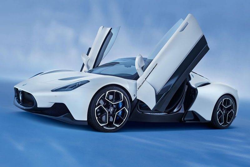 Bảng giá xe Maserati tháng 8/2024