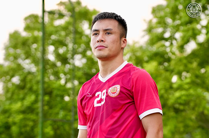 Tiền vệ ĐT Việt Nam tái xuất sau 1 năm ‘mất tích’ ở CAHN