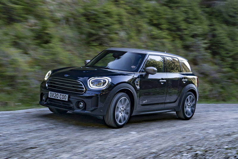 Bảng giá xe MINI tháng 8/2024