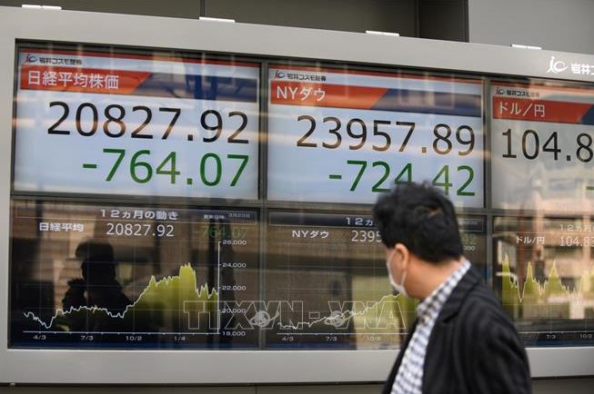 Nỗi lo về kinh tế Mỹ 'nhấn chìm' chứng khoán châu Á