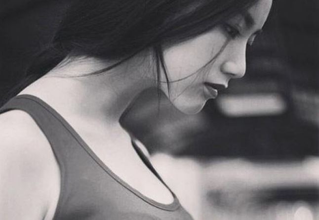 Đàn bà chọn im lặng trái tim tổn thương đến tột cùng, trong lòng đã có quá nhiều vết cắt không thể xóa nhòa