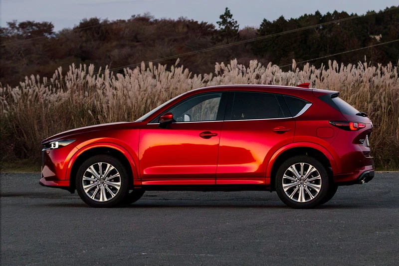 Mazda CX-5.