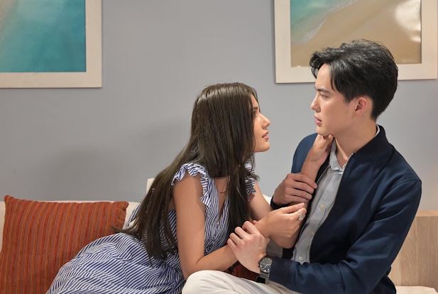 Biết vợ cố tình chuốc rượu nên tôi giả vờ say rồi ngủ, nửa đêm tỉnh dậy chứng kiến cảnh tượng này trước mắt mà tôi sững sờ