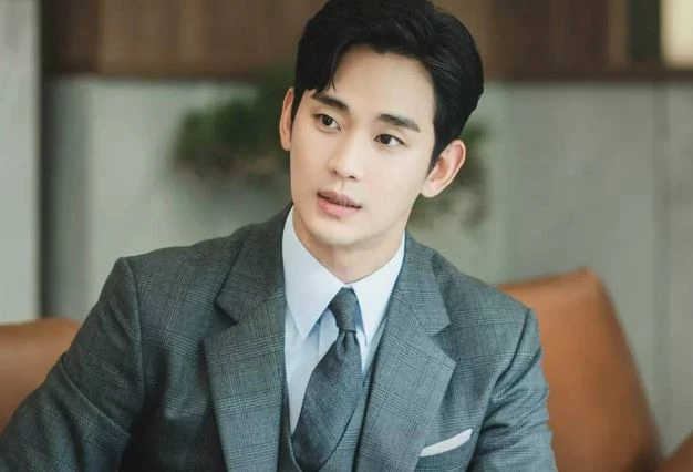  1. Kim Soo Hyun (tổng tài sản -  117 triệu USD)