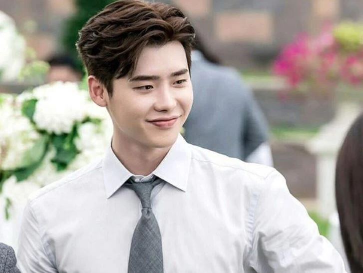 3. Lee Jong Suk (tổng tài sản - 32 triệu USD)