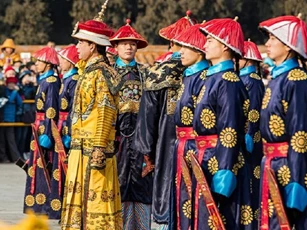 Tại sao các hoàng đế Trung Hoa cổ đại lại để thái giám hầu hạ thay vì chọn những cung nữ xinh đẹp? Lý do rất thực tế
