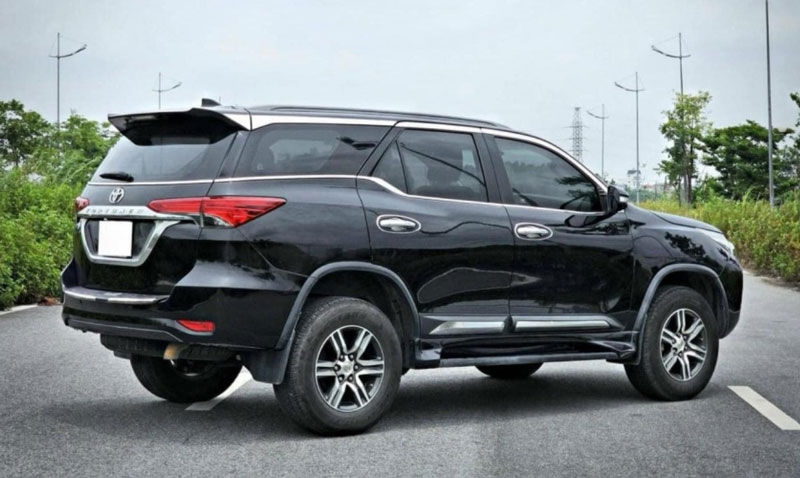 Ngỡ ngàng giá rao bán của Toyota Fortuner sau 7 năm lăn bánh