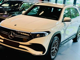 Bảng giá xe Mercedes-Benz tháng 8/2024